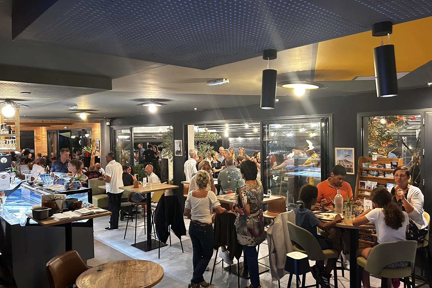 Restaurant & Saveurs